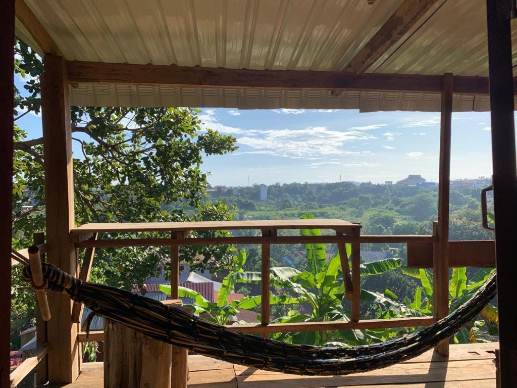 Tree Lodge Banlung Bagian luar foto